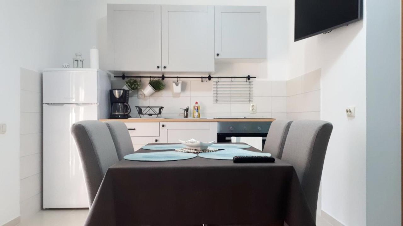 Apartments Vila Leona 皮罗瓦茨 外观 照片