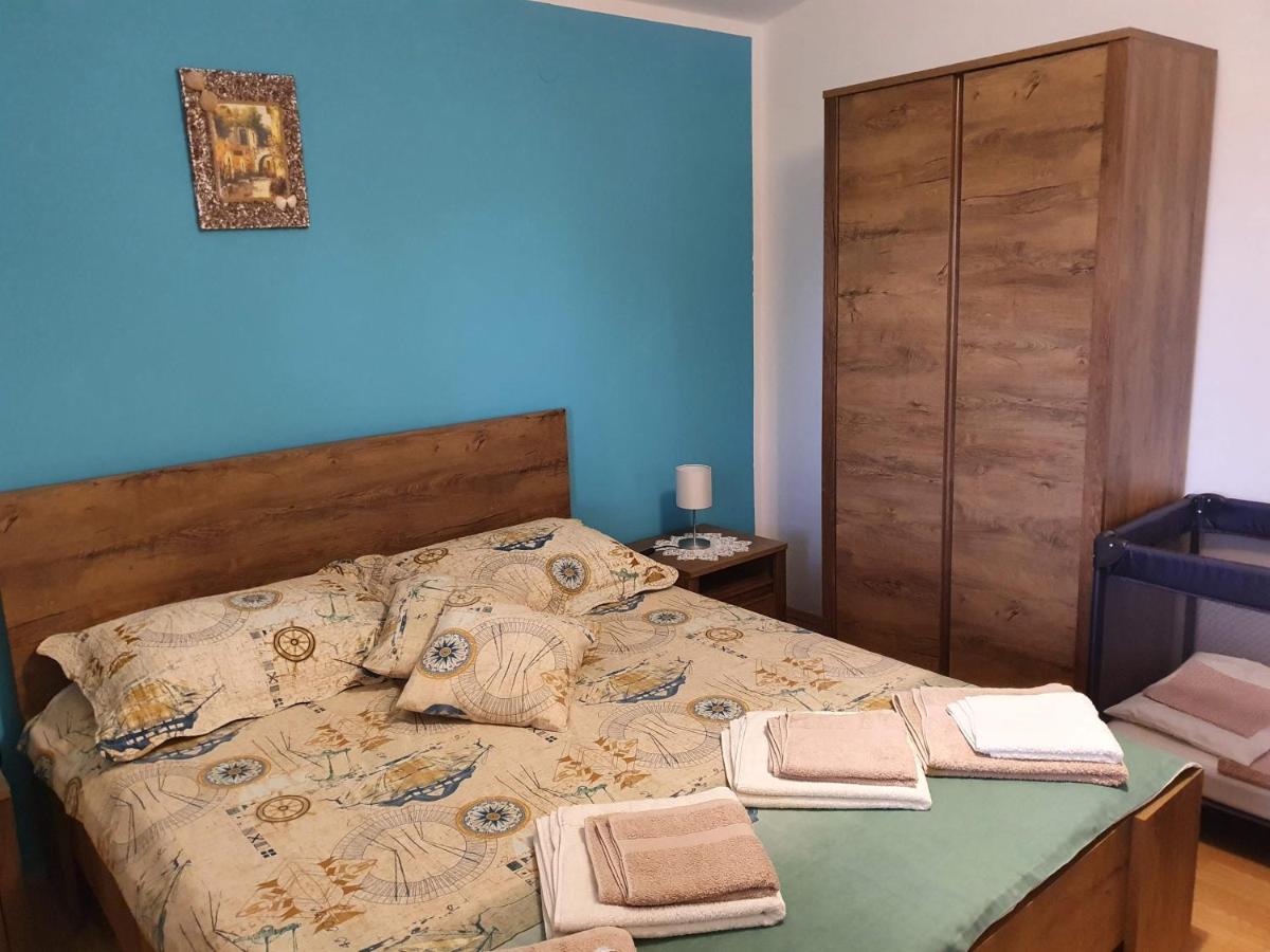 Apartments Vila Leona 皮罗瓦茨 外观 照片