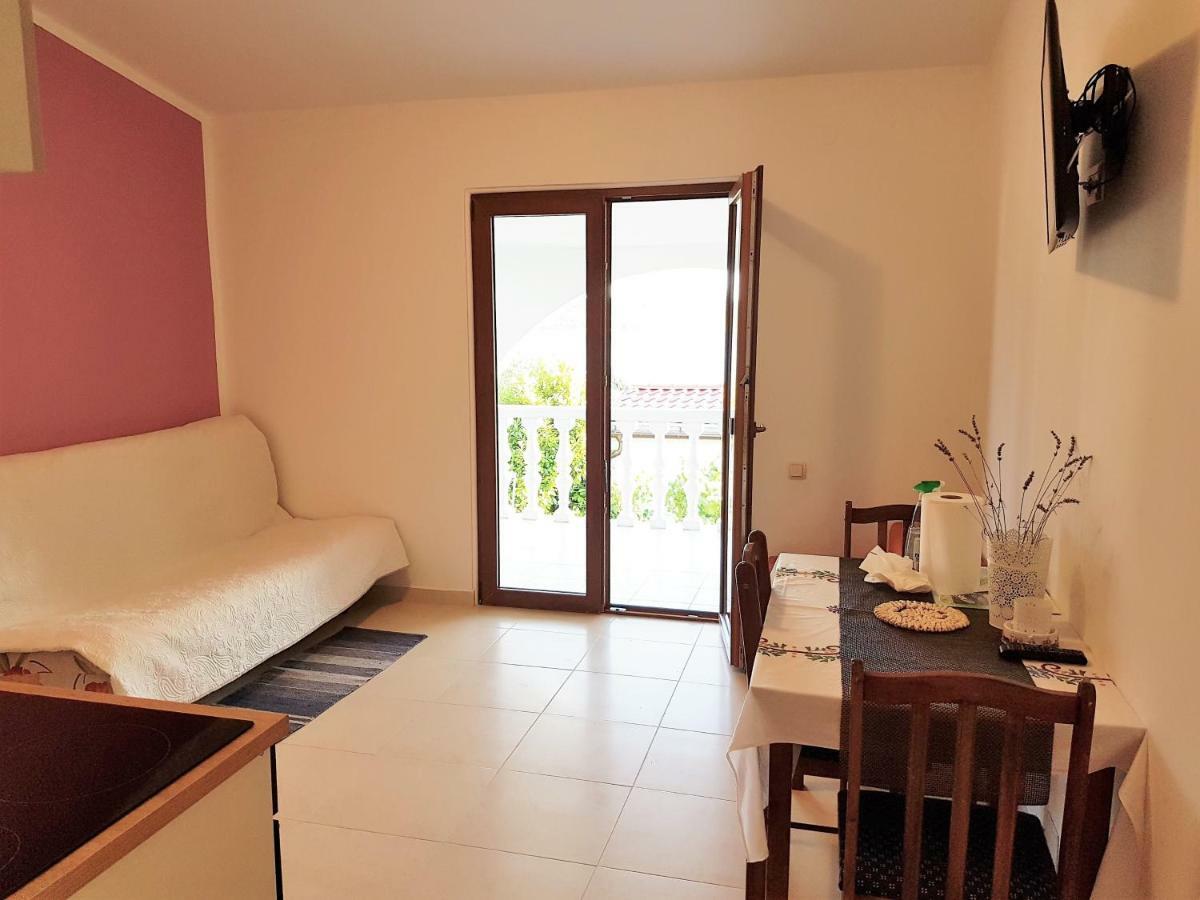 Apartments Vila Leona 皮罗瓦茨 外观 照片