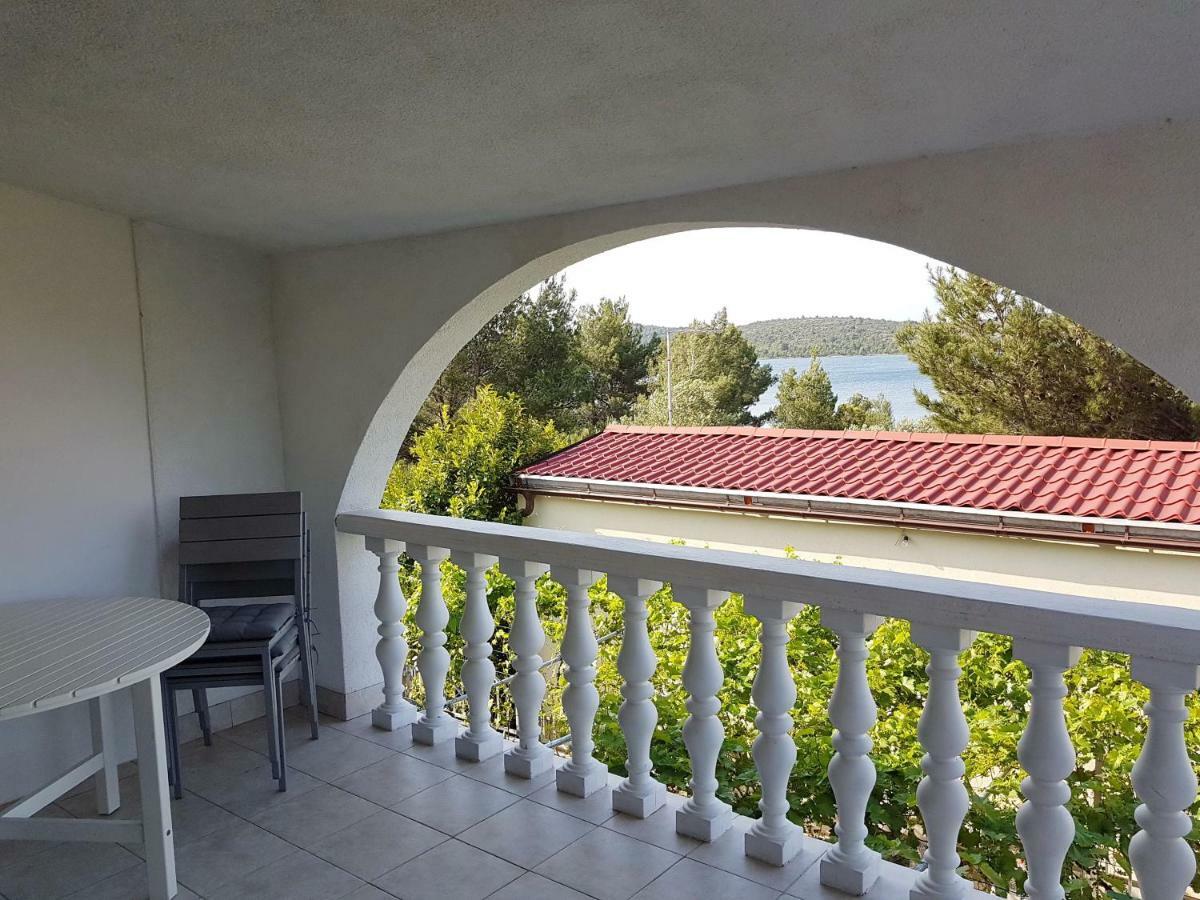 Apartments Vila Leona 皮罗瓦茨 外观 照片